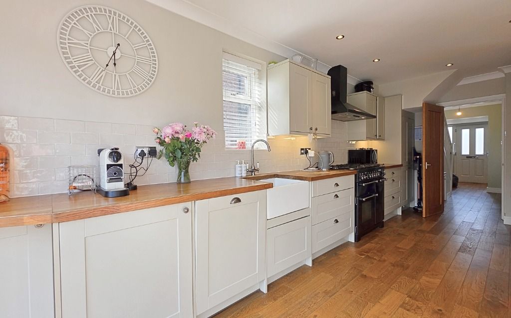 Property photo 2 of 14 5003524