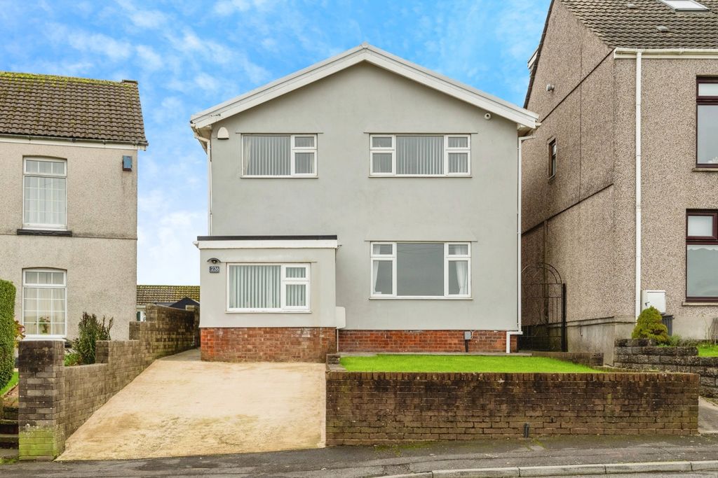 Property photo 1 of 18 Pbox-Img.Jpg