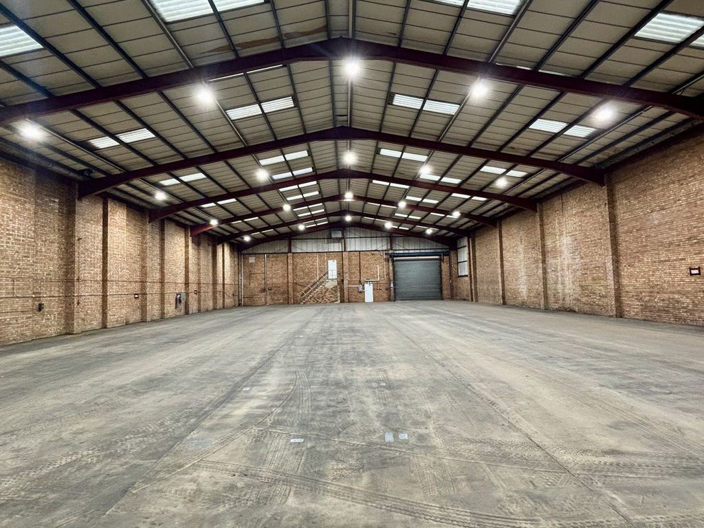 Property photo 2 of 4 4 Frenchs Avenue Dunstable Lu6 1Bh.Jpeg