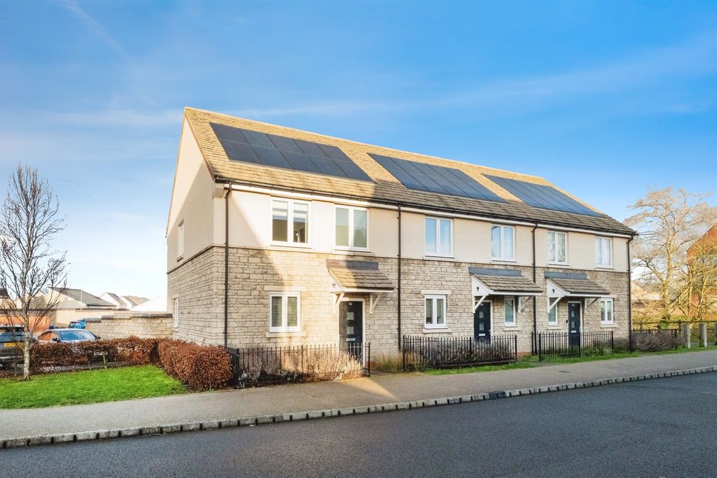 Property photo 1 of 20