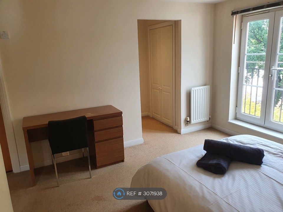Property photo 3 of 19