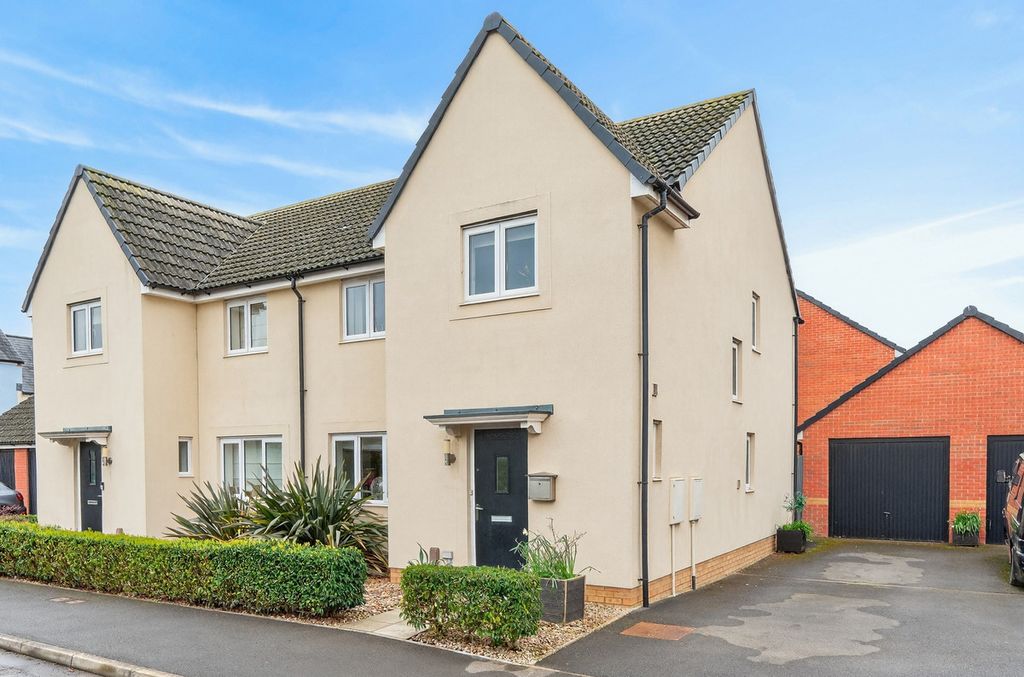 Property photo 1 of 21