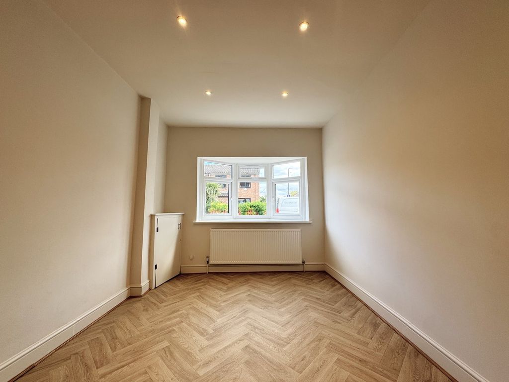 Property photo 2 of 25 Reception 1