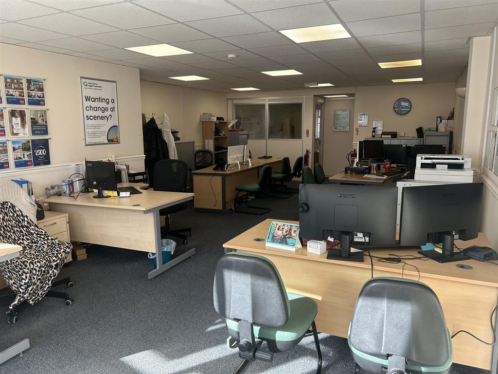 Property photo 3 of 4 Img_2400.Jpeg