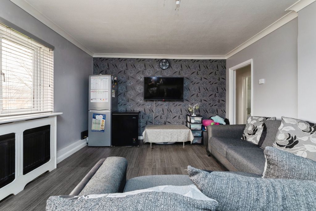 Property photo 1 of 21 Pbox-Img.Jpg