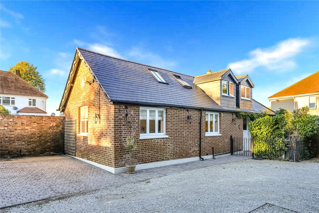 Property photo 1 of 28 Picture No. 08