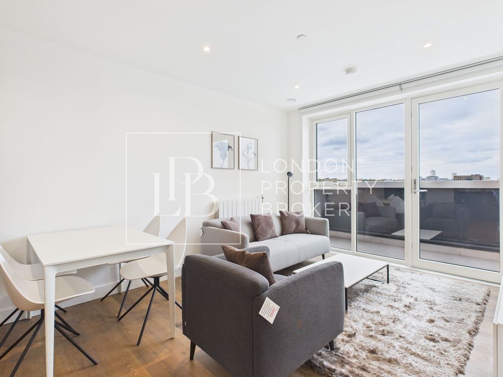 Property photo 3 of 19