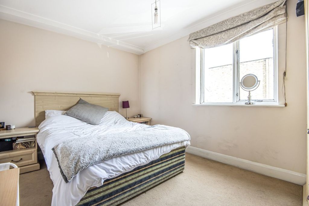 Property photo 2 of 9 709330 (4)