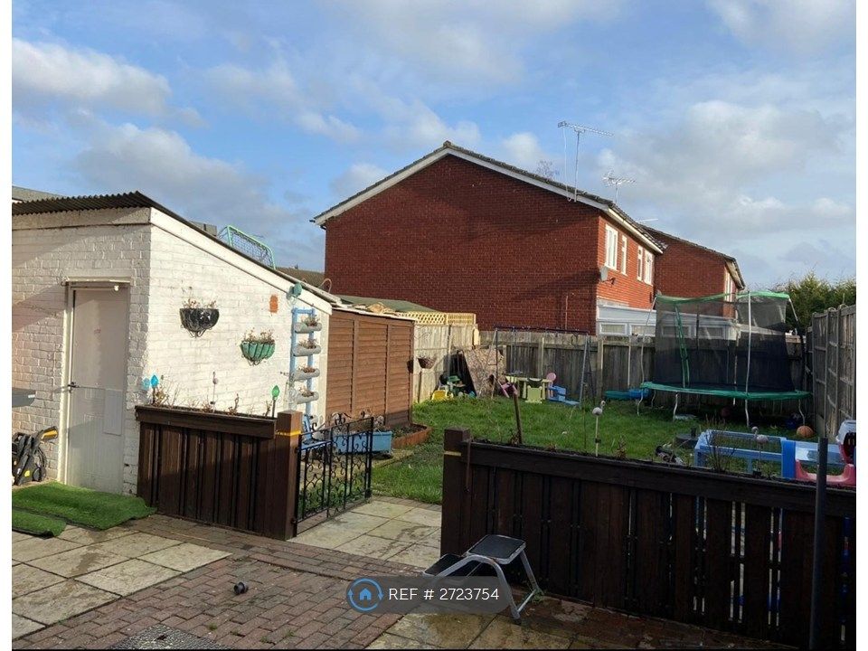 Property photo 3 of 10