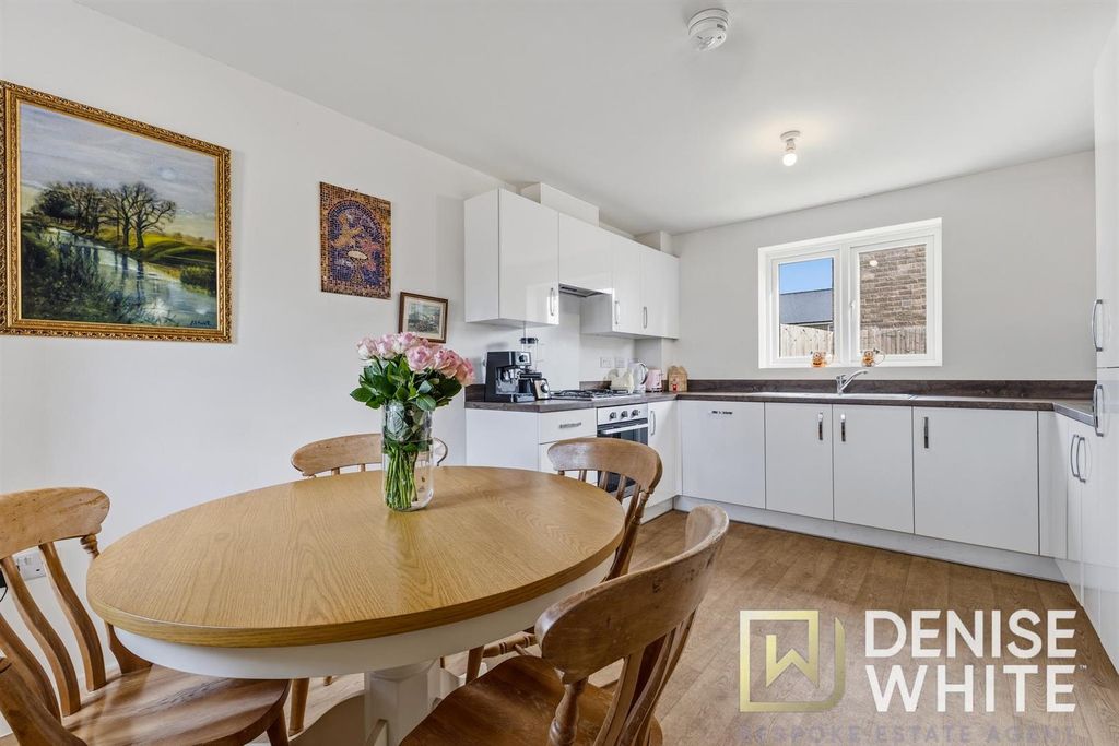 Property photo 3 of 26 Kitchen Diner