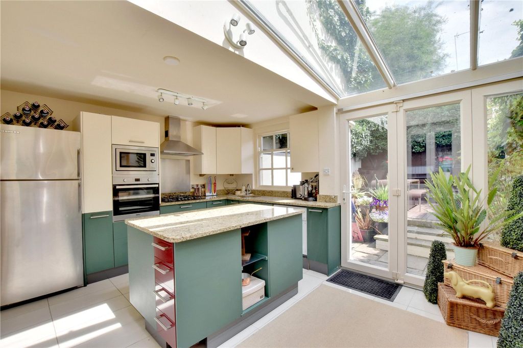 Property photo 3 of 38 Picture No. 22