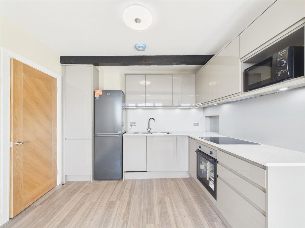 Property photo 2 of 10 Cam02170G0-Pr0491-Still017.Jpg