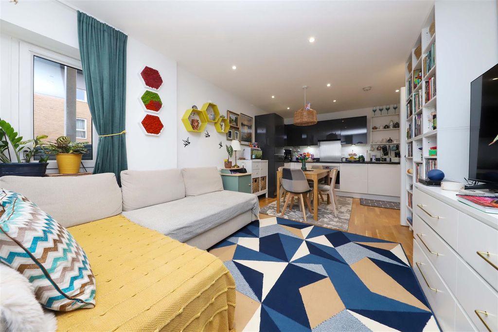 Property photo 2 of 15 Living Area