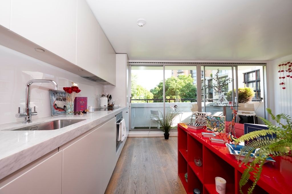 Property photo 2 of 11