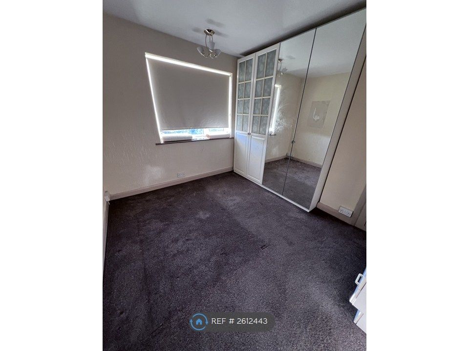 Property photo 3 of 5 Master Bedroom