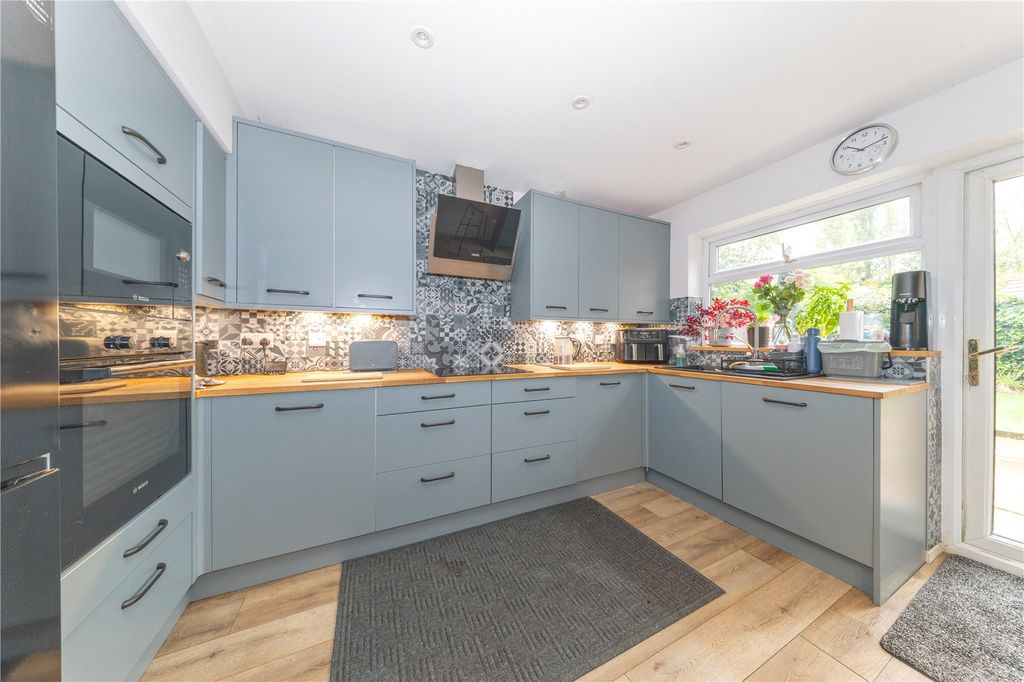 Property photo 2 of 14 Kitchen