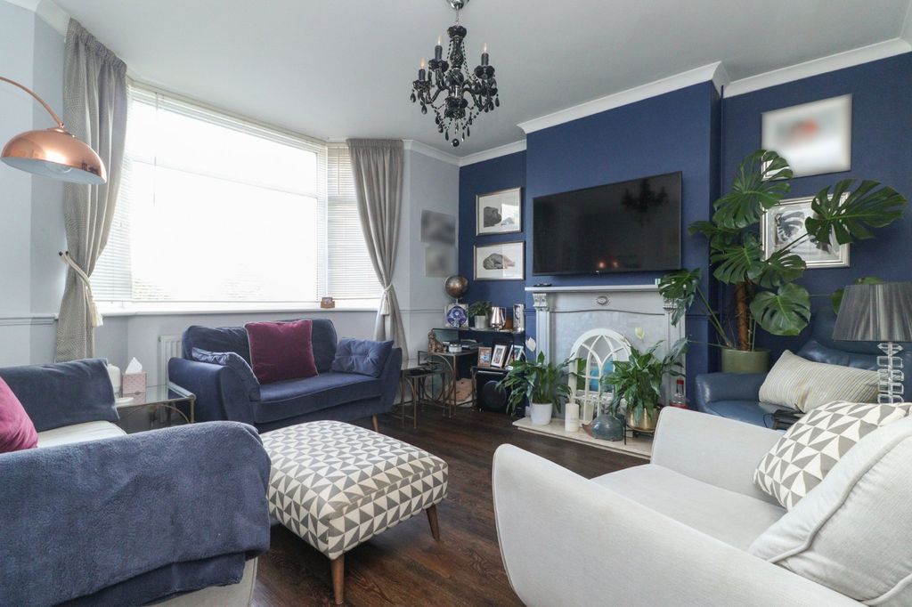 Property photo 2 of 18 Picture 2