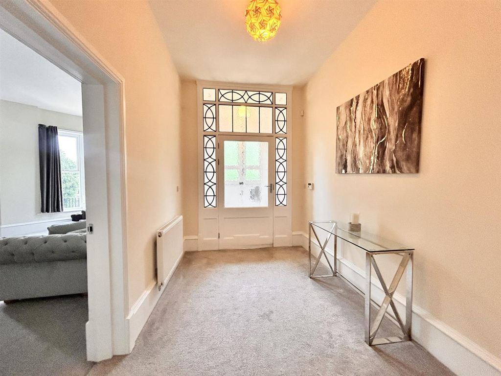 Property photo 2 of 29 Hall Way.Jpg
