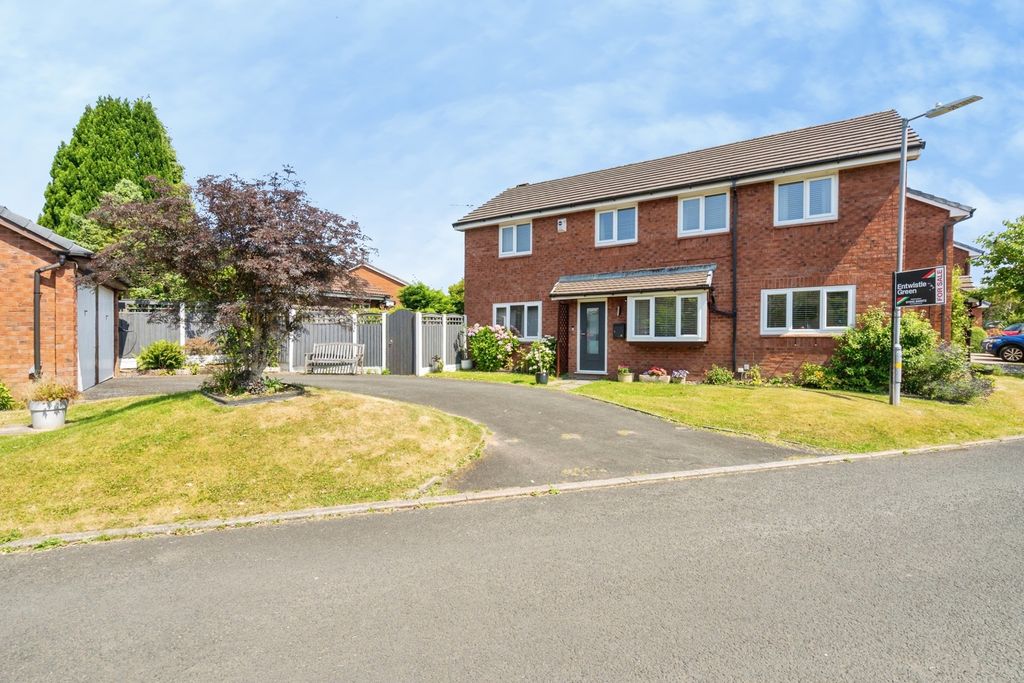 Property photo 1 of 30 Pbox-Img.Jpg