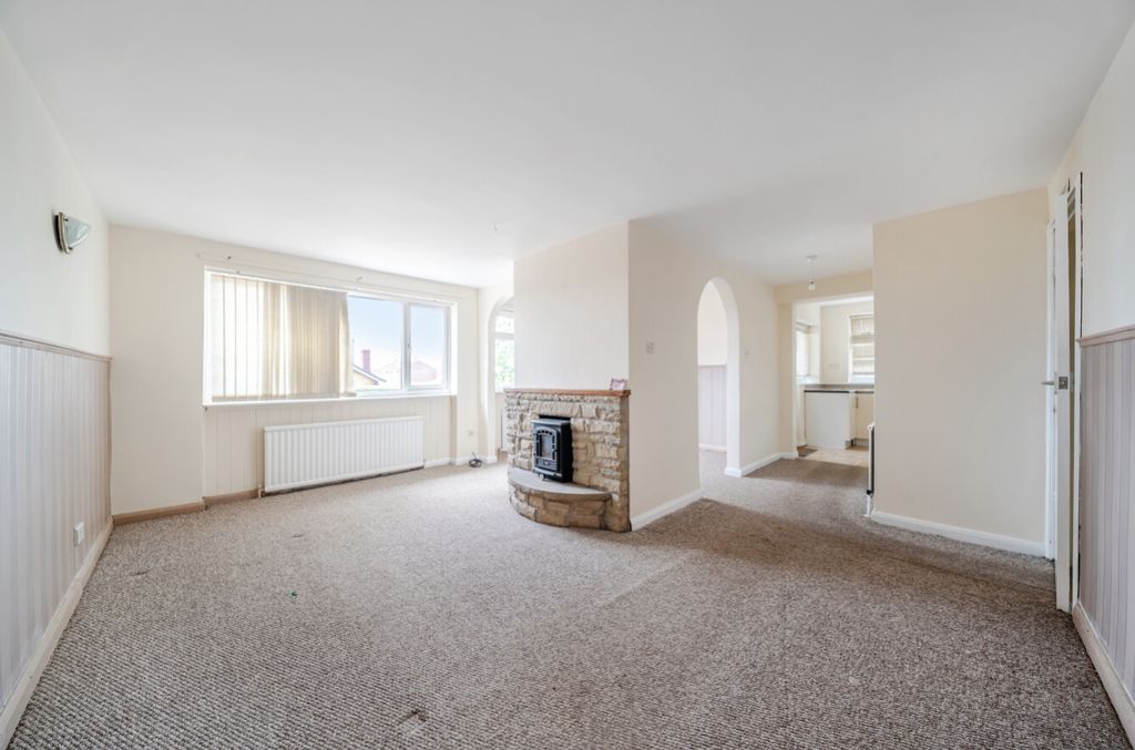Property photo 2 of 24 20-6A71E6B71503E-1501236-19Fcce10226Bd-20-20