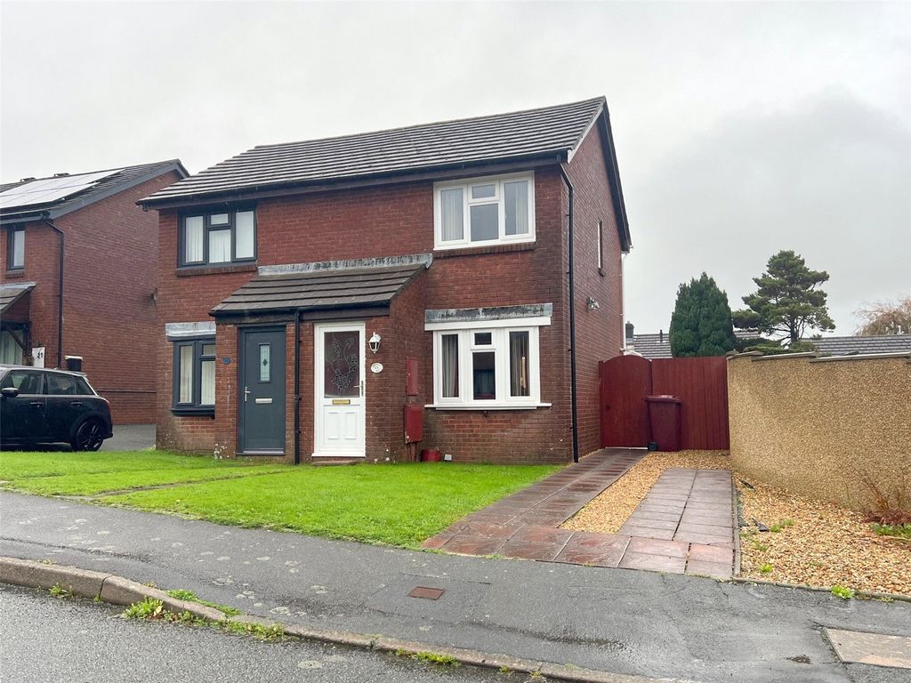 Property photo 1 of 16 Picture No. 11