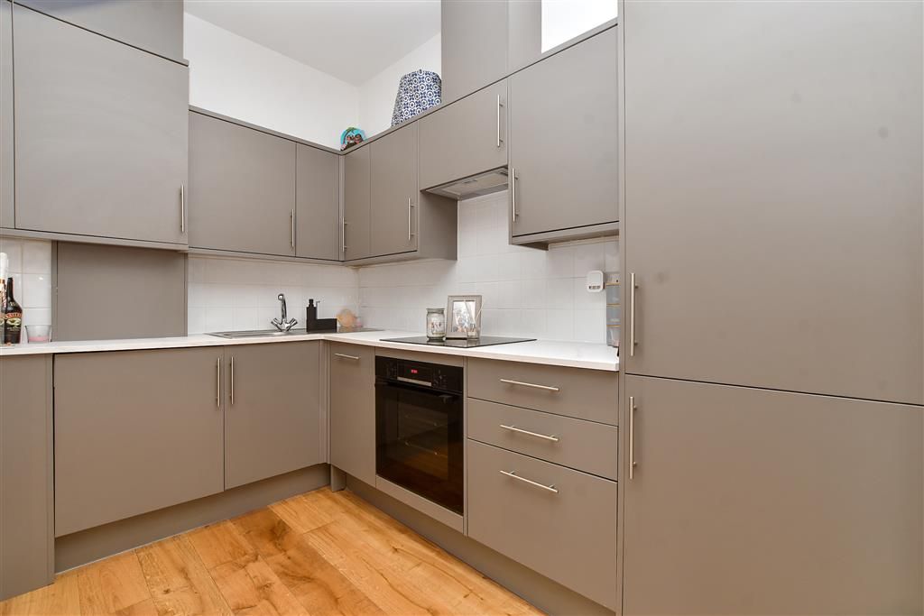 Property photo 2 of 7 Kitchen / Lounge / Diner