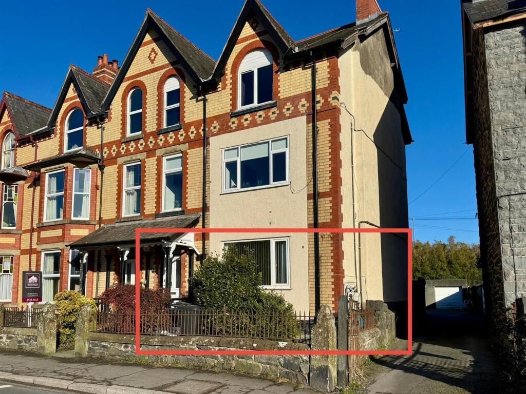 Property photo 3 of 11