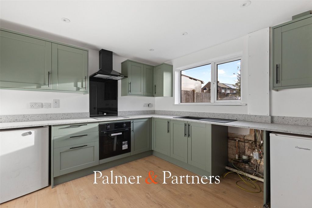 Property photo 2 of 17 Picture No. 39