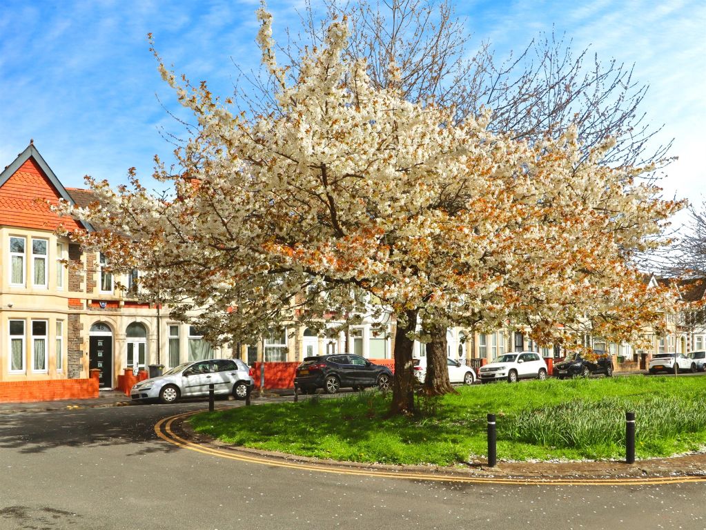 Property photo 2 of 18