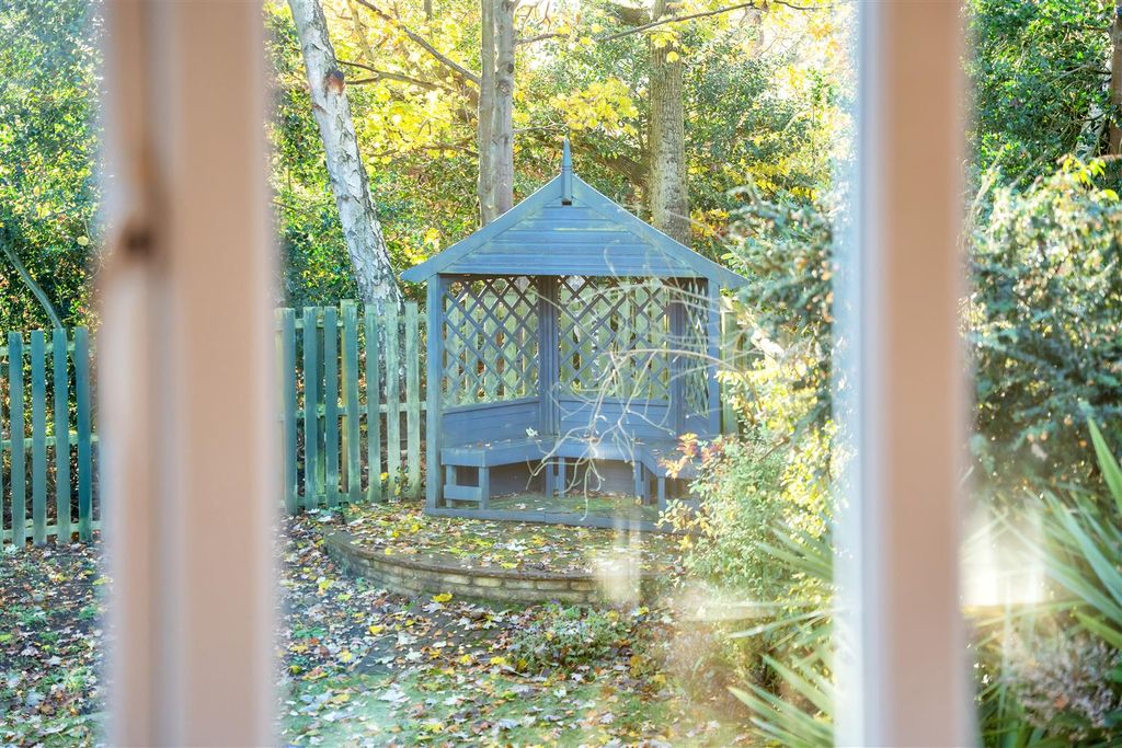 Property photo 2 of 20 Rush Close-04.Jpg