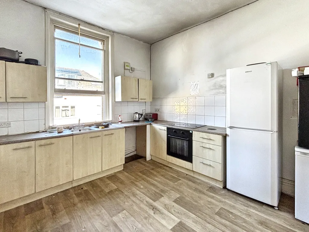 Apartment in Bristol, Avonmouth - View 3