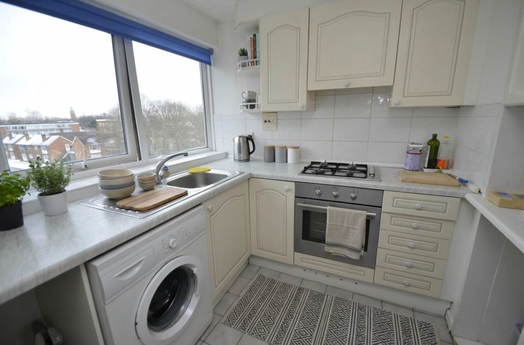 Property photo 2 of 5