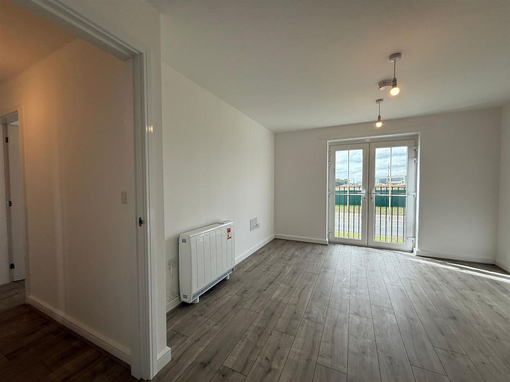 Property photo 3 of 6 3F344B85-d4Cf-4E71-A521-c52A2F998Fa8.Jpg