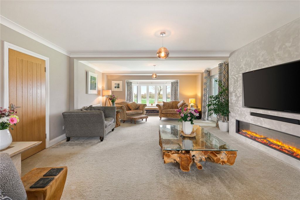 Property photo 3 of 43 Picture 3