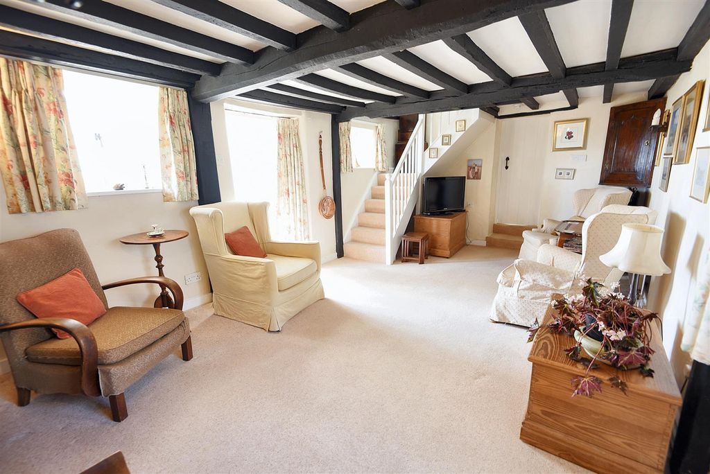 Property photo 3 of 14 Sitting Room