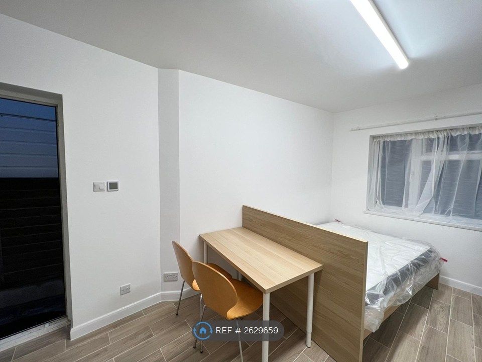 Property photo 2 of 3