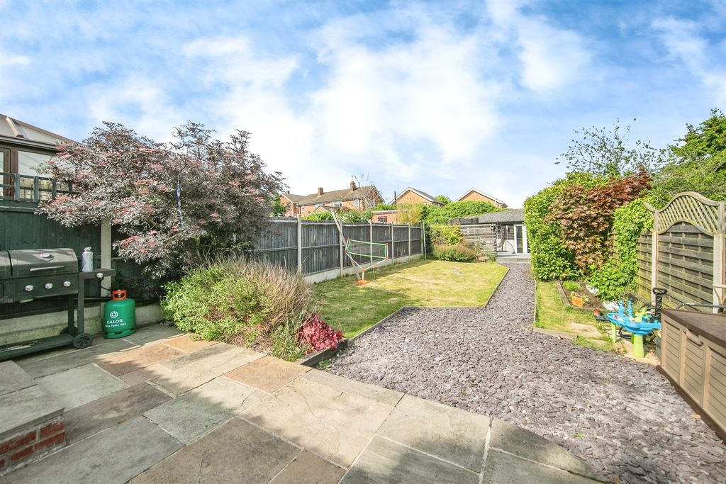 Property photo 2 of 18