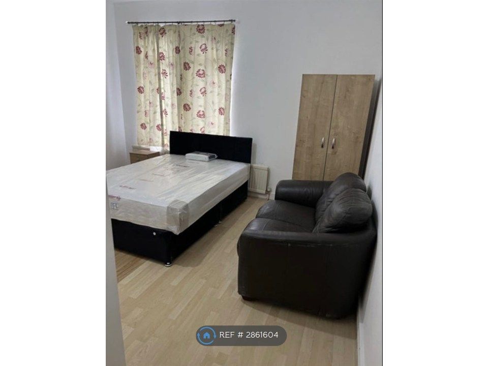 Property photo 1 of 3