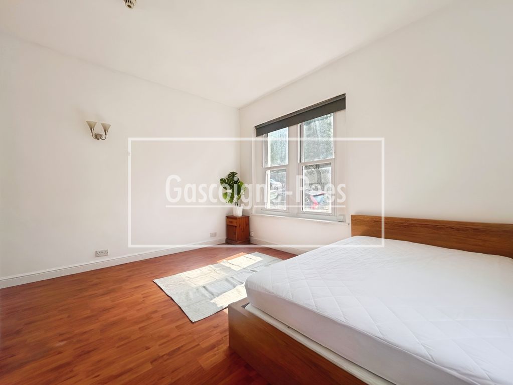 Property photo 3 of 5