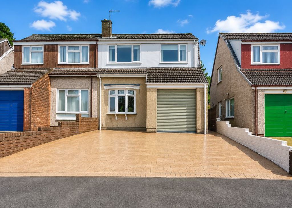 Property photo 1 of 12 Photo 1