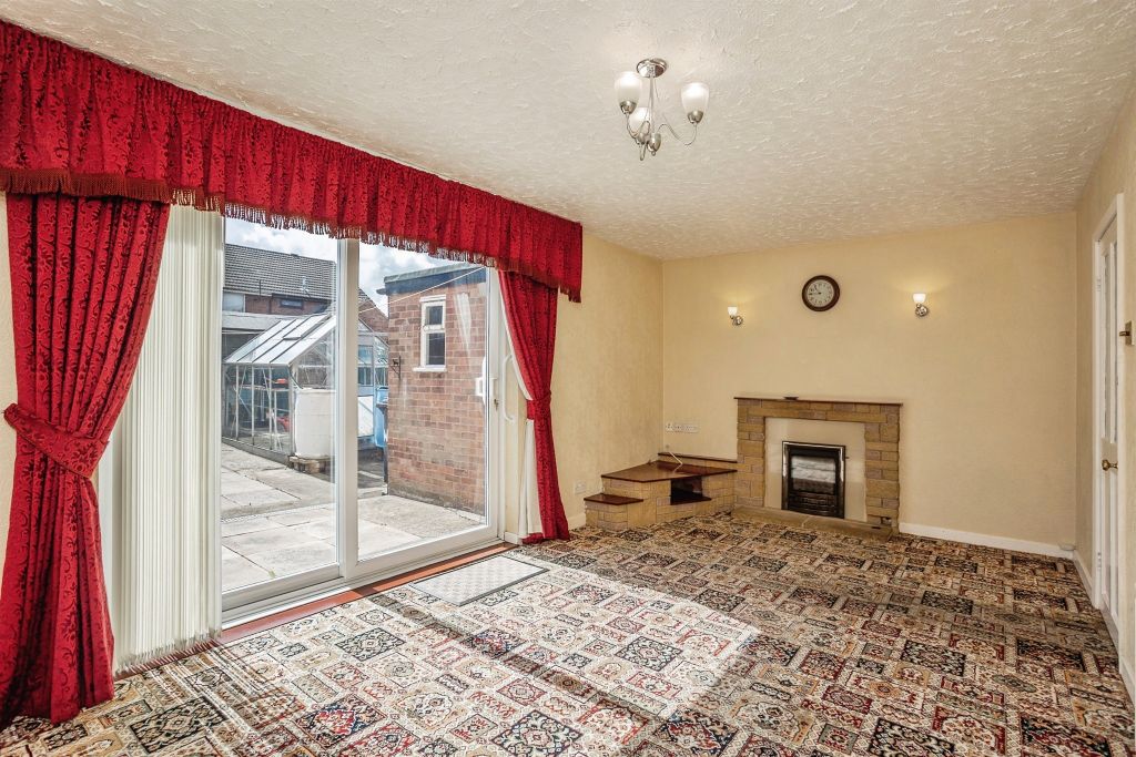 Property photo 3 of 20