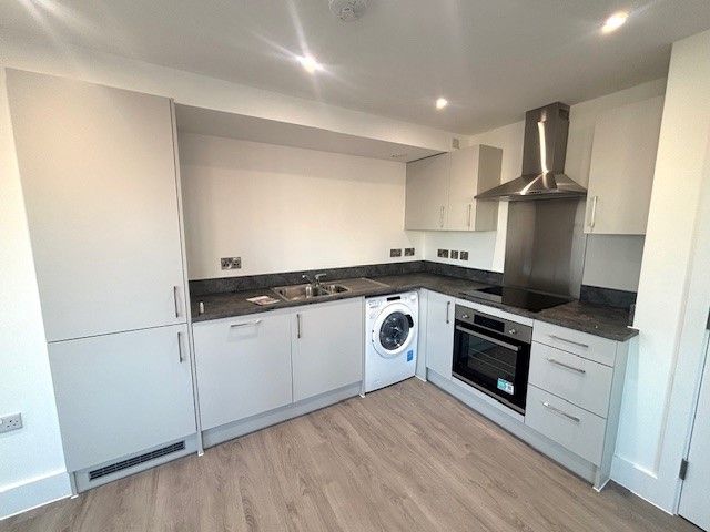 Property photo 3 of 5 Kitchen