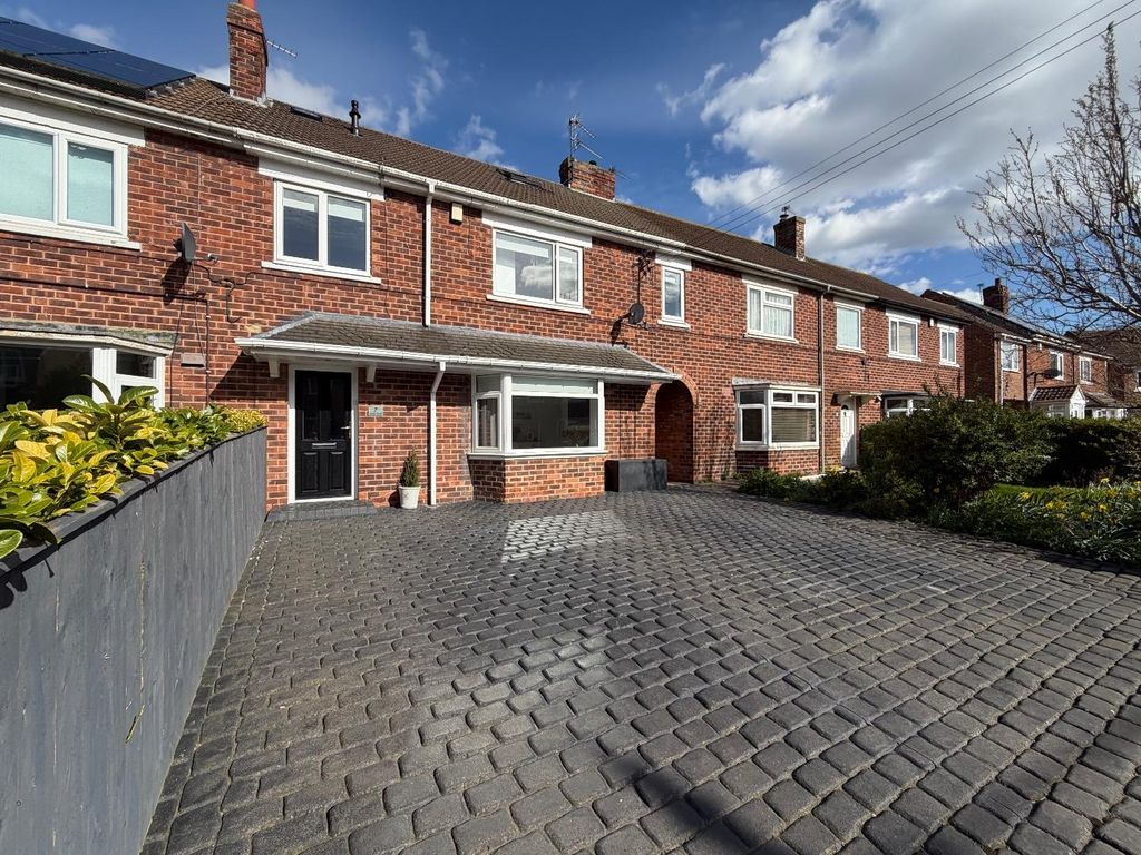 Property photo 1 of 30 External