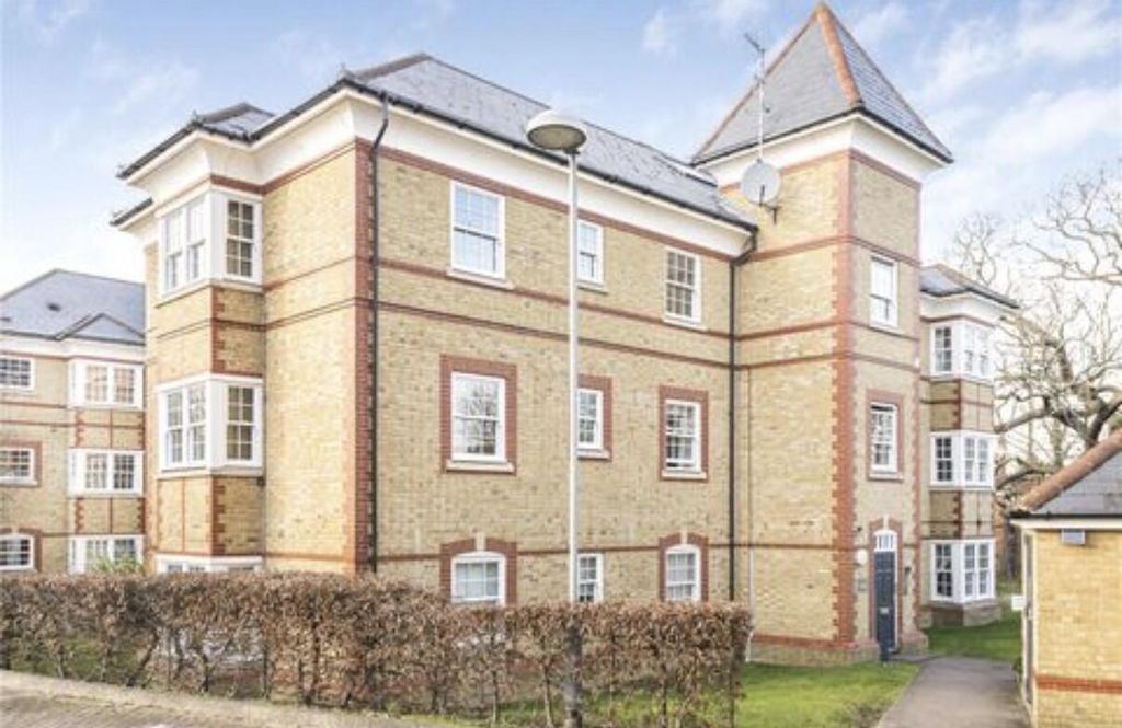 Property photo 2 of 14 Front (Exterior)