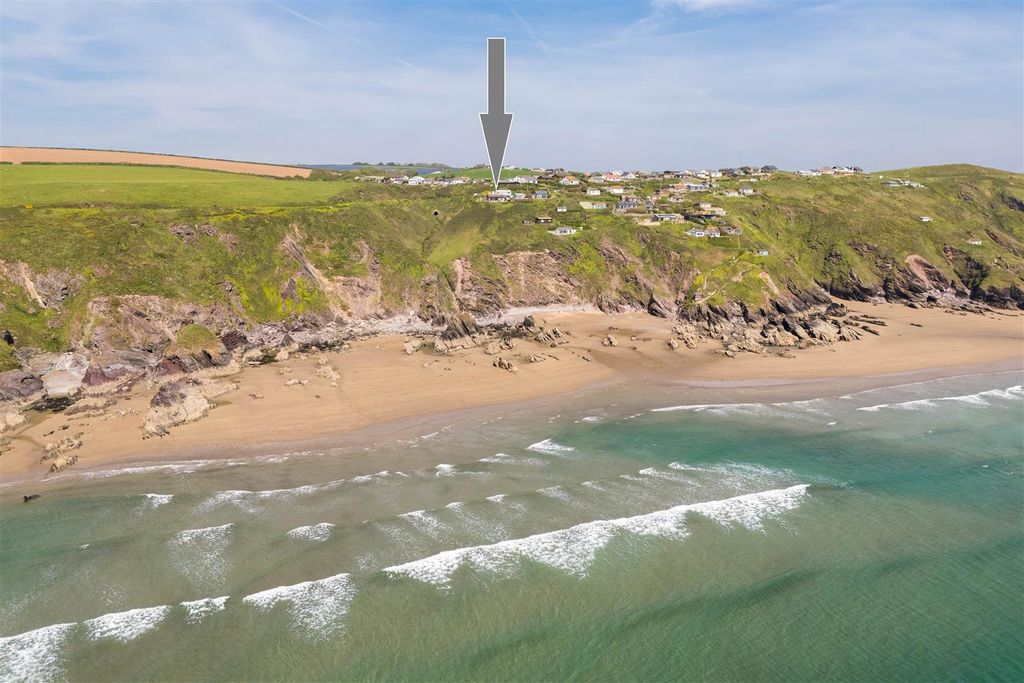 Property photo 3 of 21 Parry_Omega_Whitsand_Bay-38.Jpg