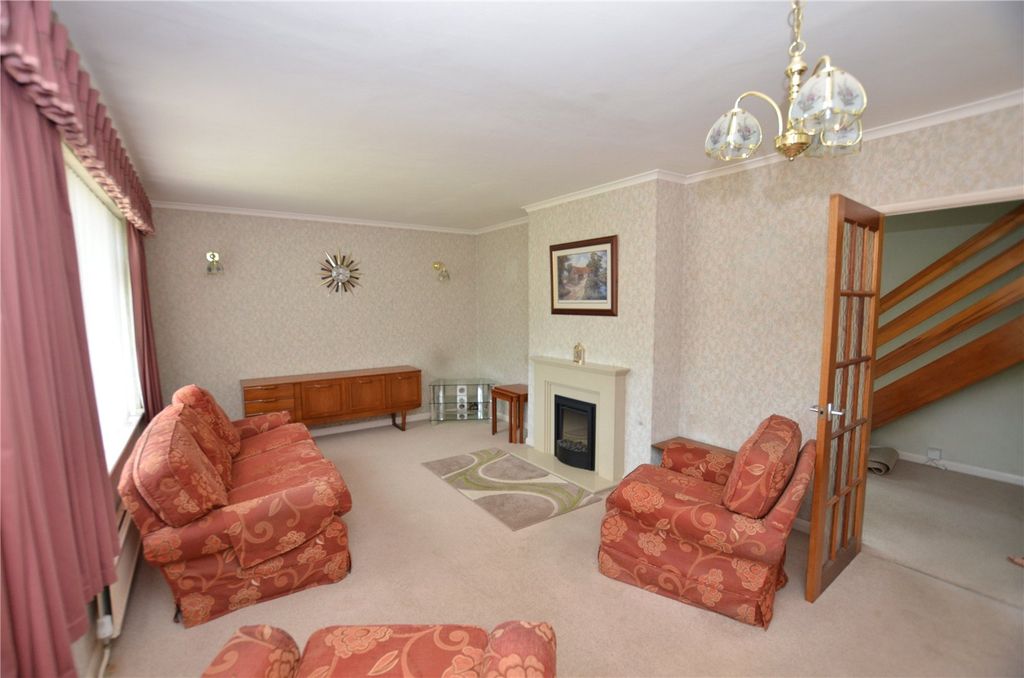 Property photo 2 of 17 Picture No. 11