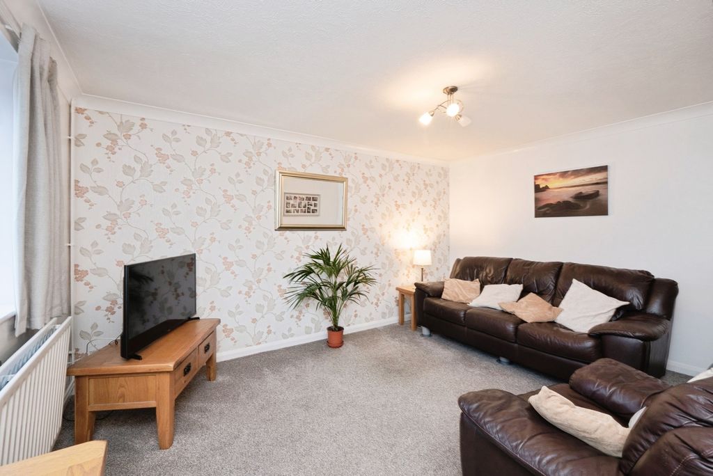 Property photo 3 of 14 Pbox-Img.Jpg