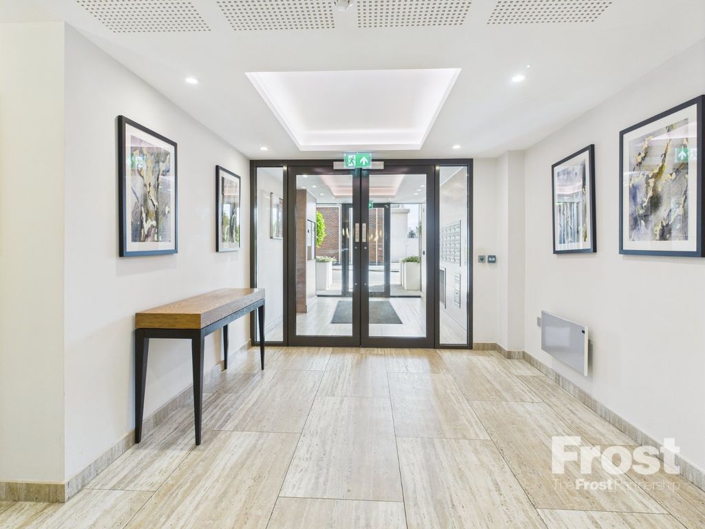 Property photo 2 of 18 Picture No. 16