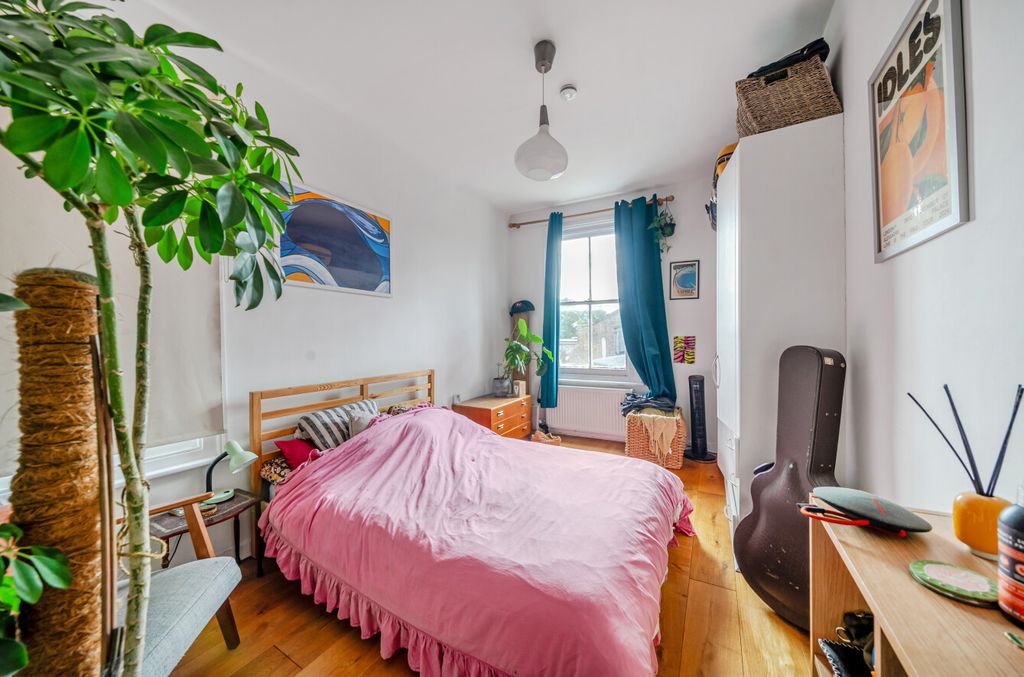 Property photo 2 of 9 1354762-5-68c96E4...