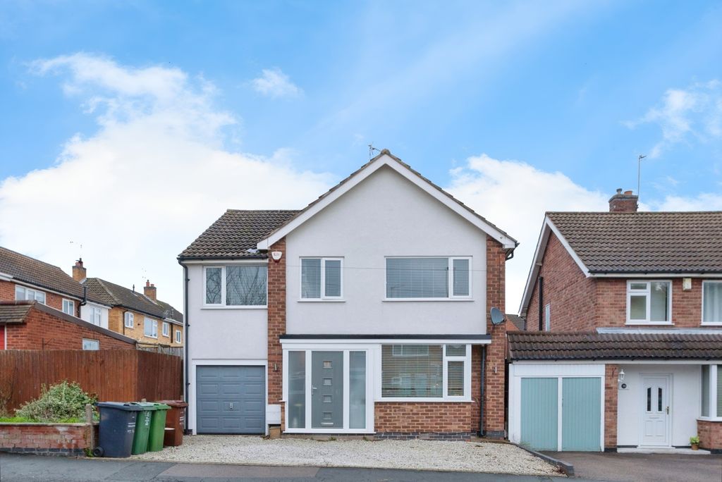 Property photo 1 of 19 Front